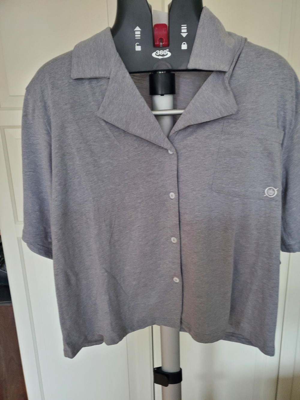 Born Light Gray Short-Sleeve Button-Down Loungewear Top